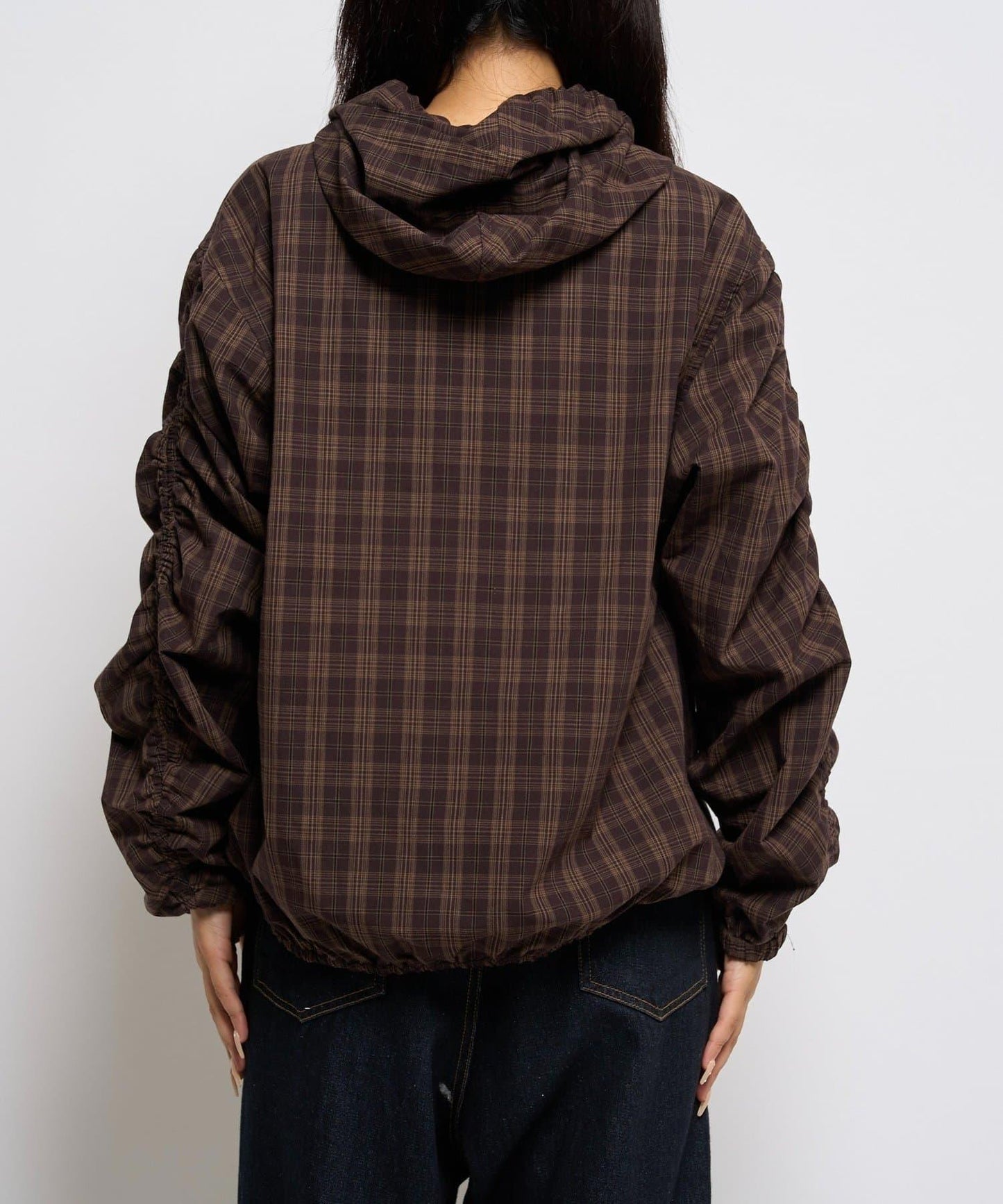 【WHO'S WHO gallery】抽褶連帽襯衫夾克