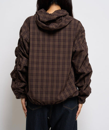 【WHO'S WHO gallery】抽褶連帽襯衫夾克