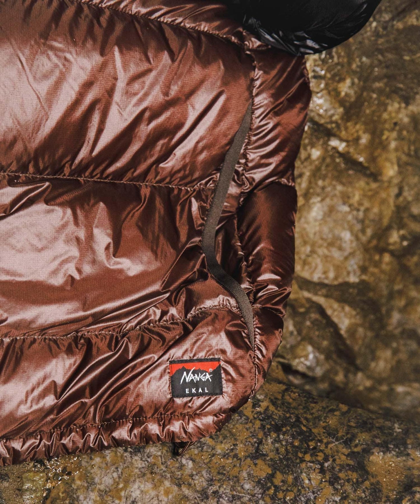 『聯名』NANGA×EKAL 經典羽絨夾克