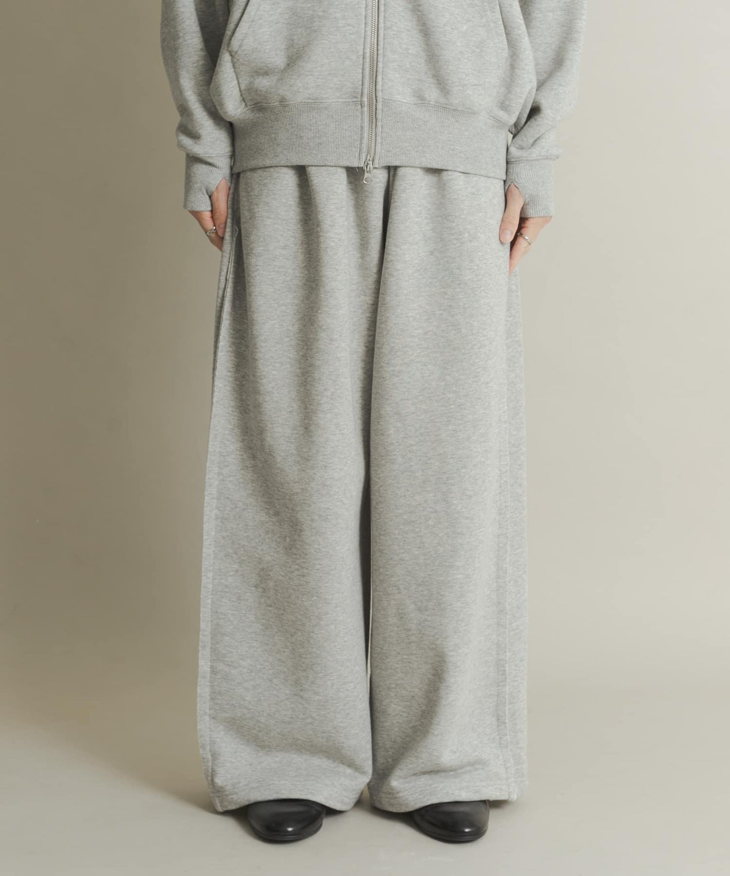 衛衣面料寬鬆褶皺長褲