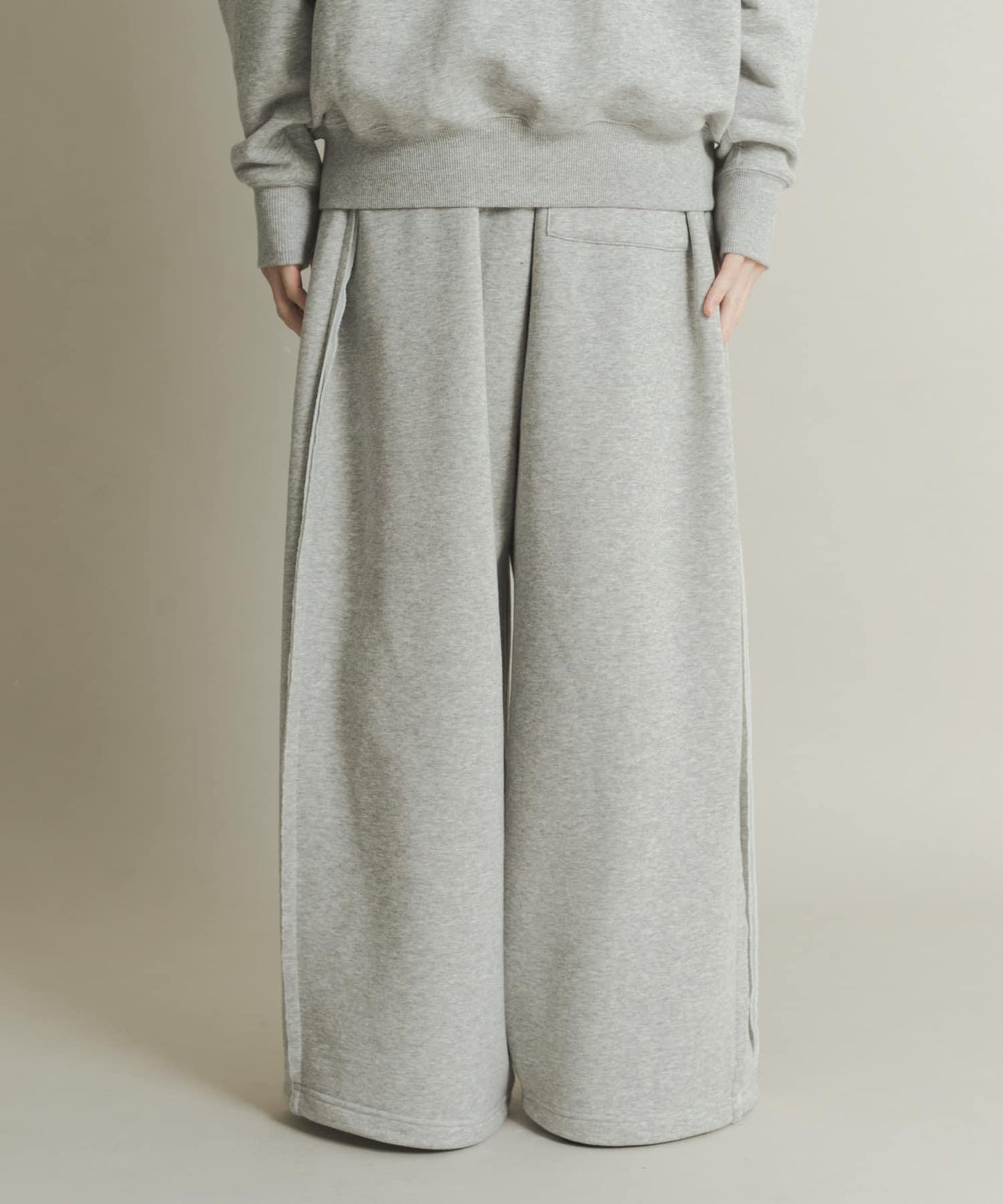 衛衣面料寬鬆褶皺長褲