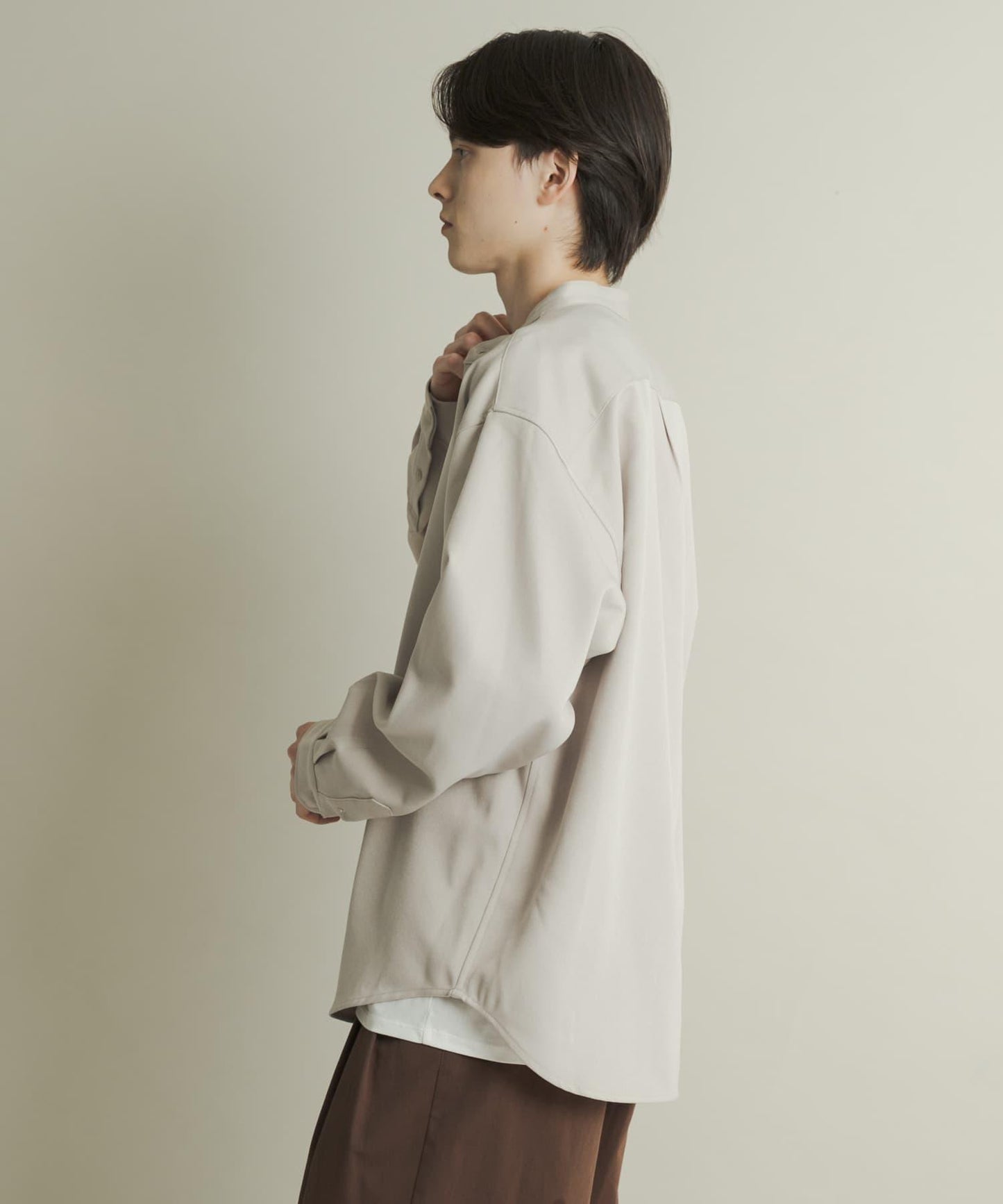 羊毛感立領寬鬆襯衫