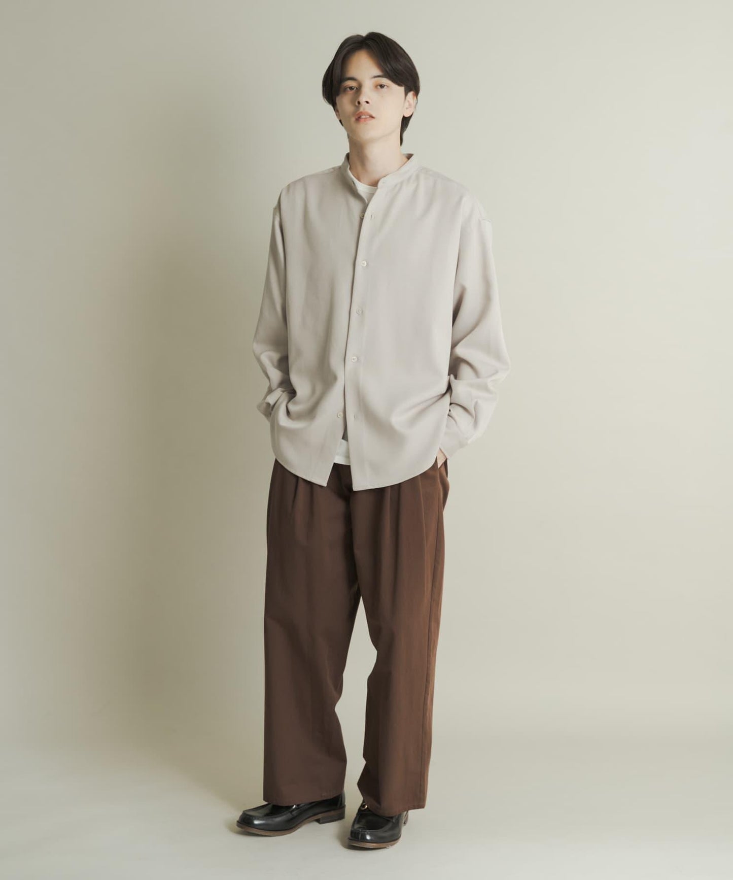 羊毛感立領寬鬆襯衫