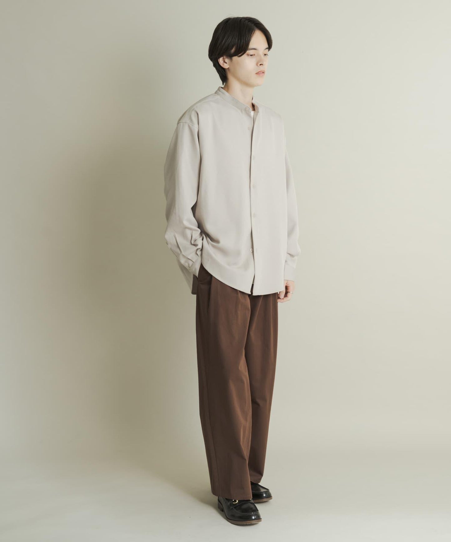 羊毛感立領寬鬆襯衫