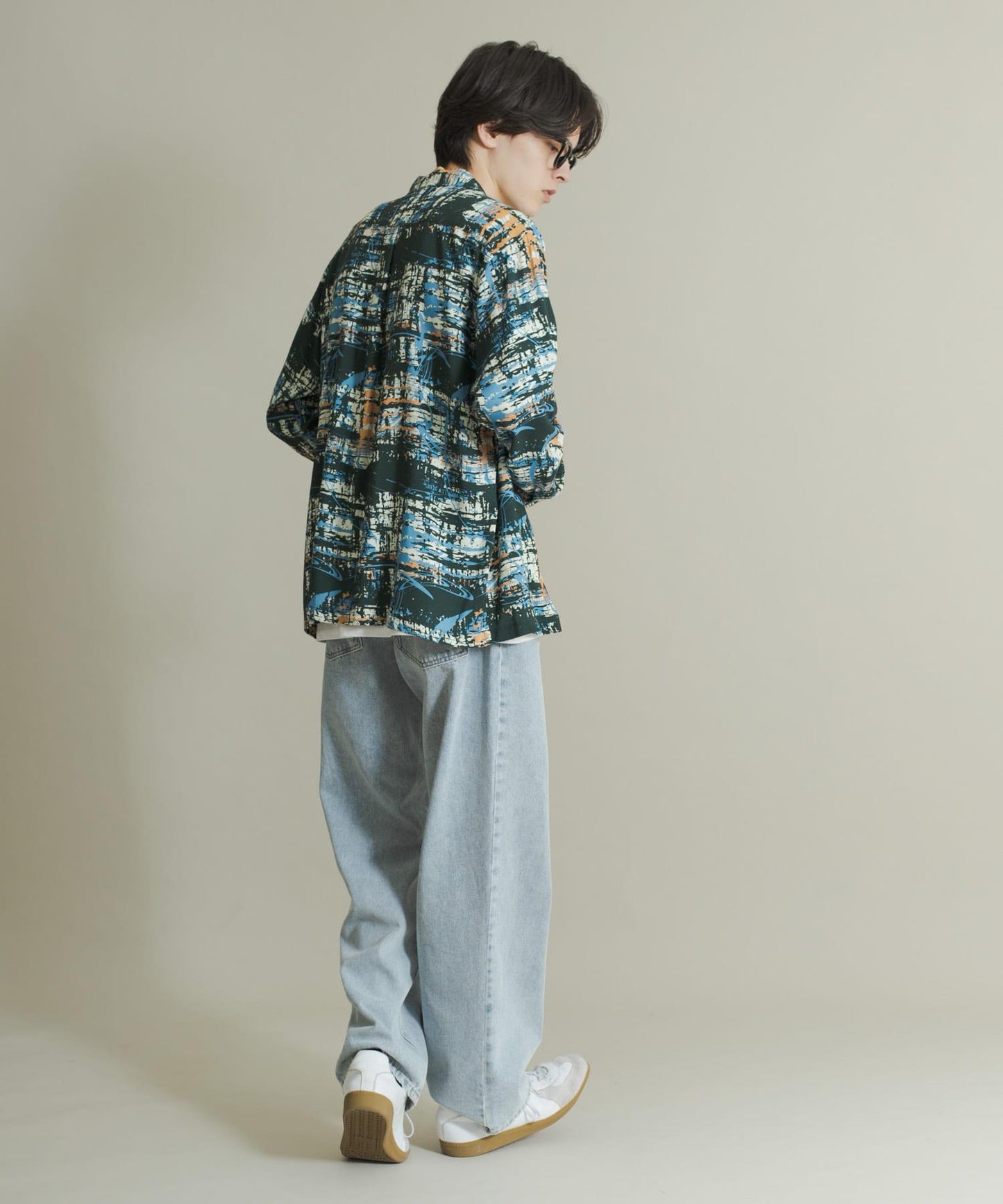 拼色開領長袖襯衫