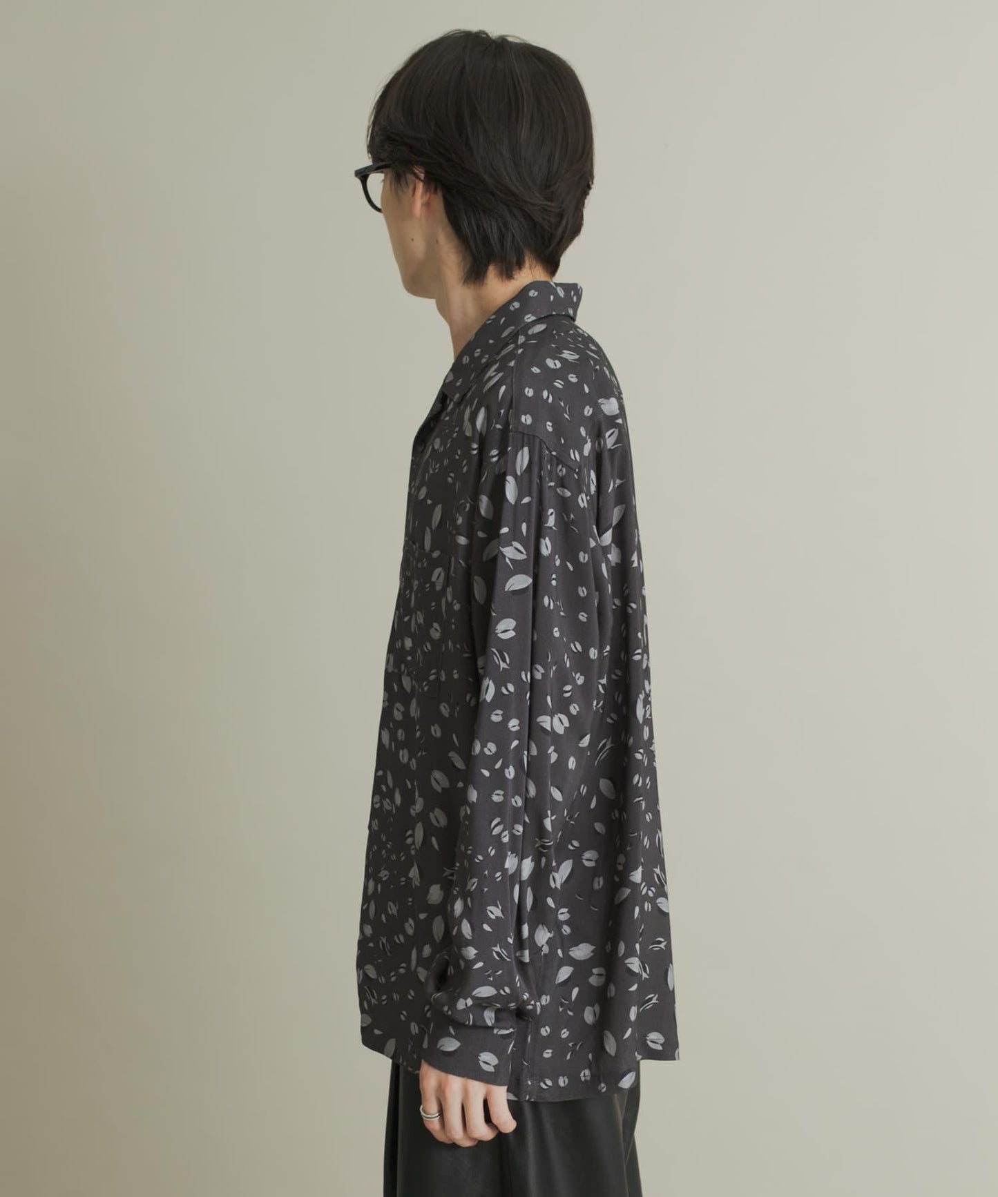 拼色開領長袖襯衫