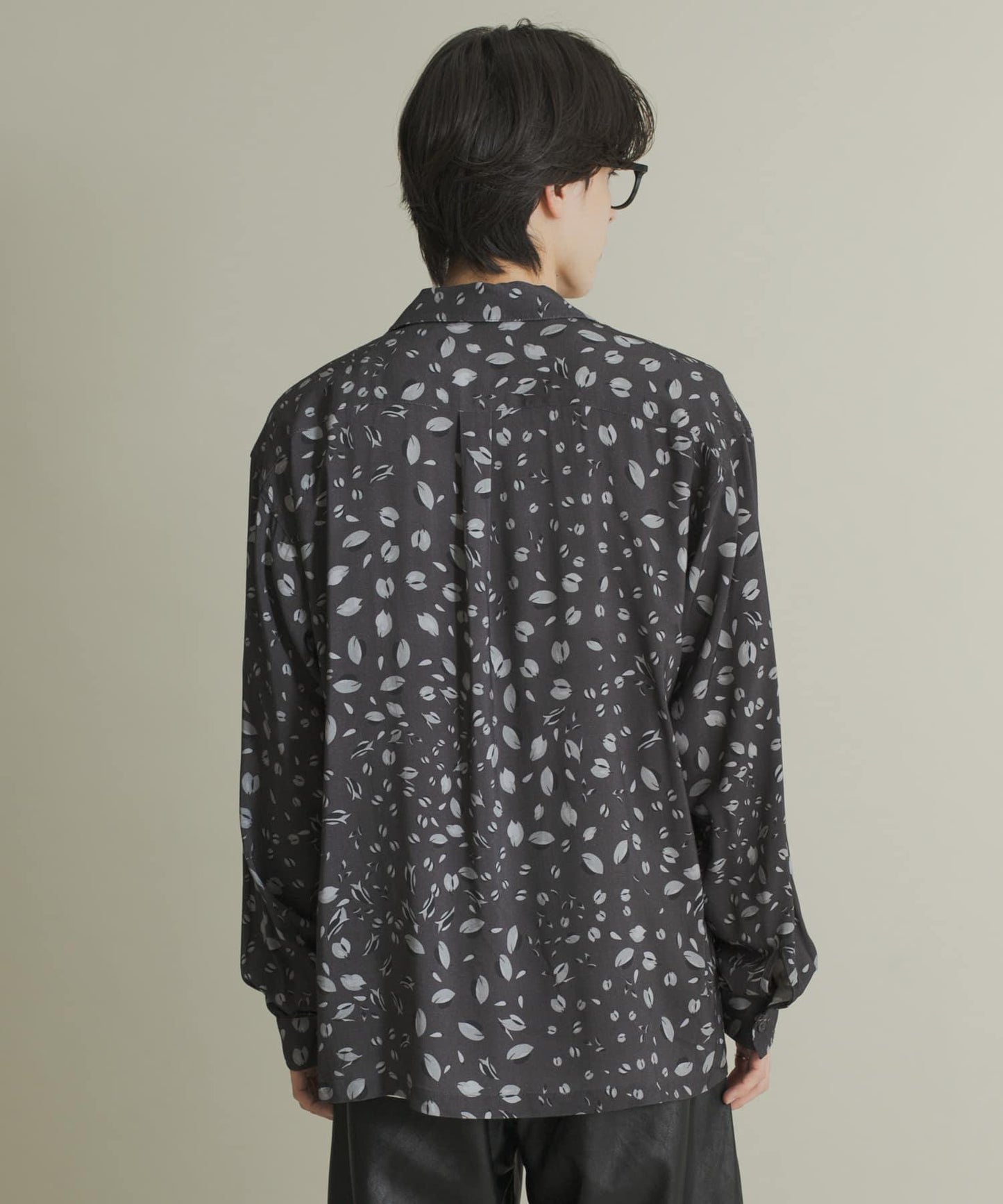 拼色開領長袖襯衫