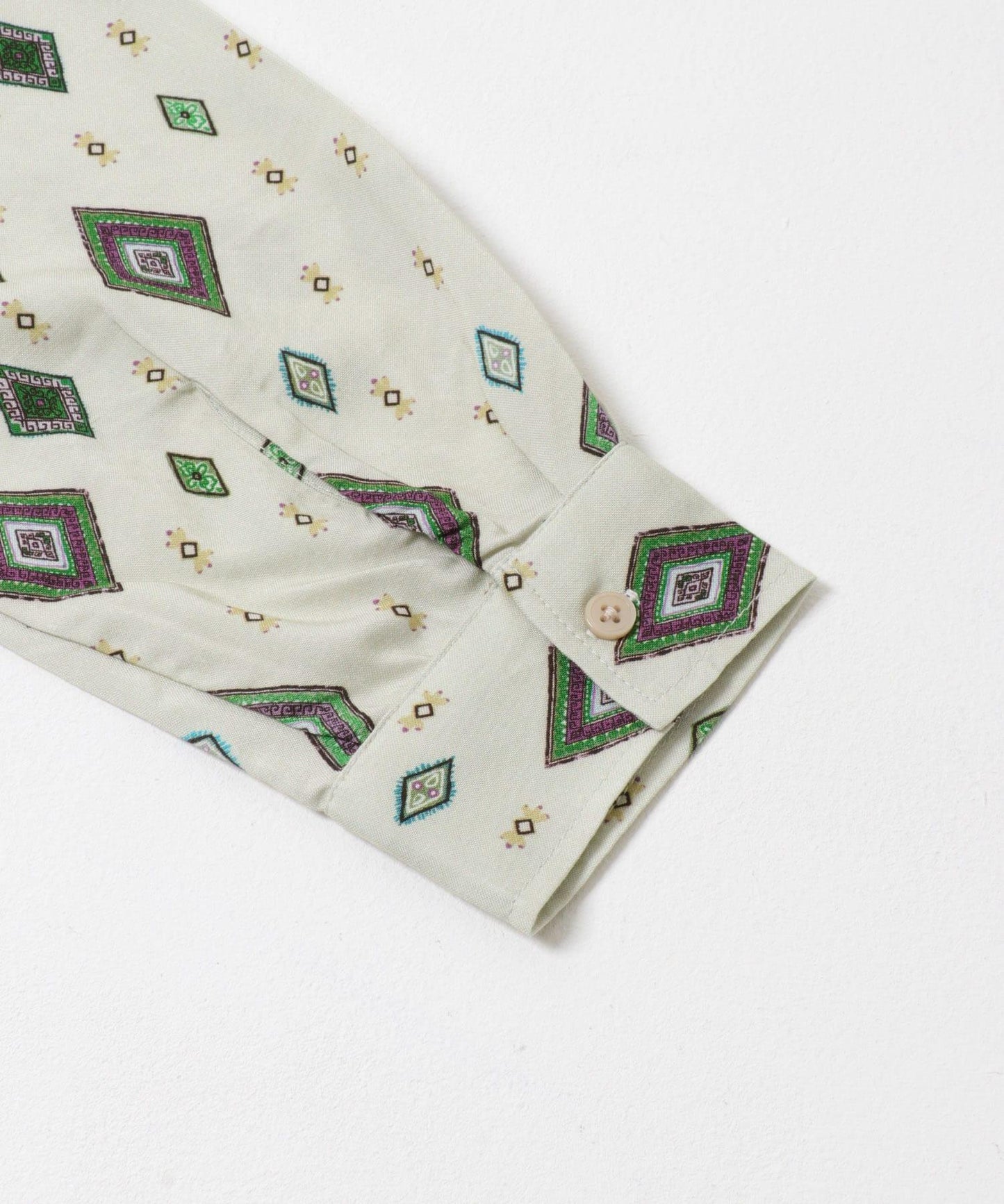 拼色開領長袖襯衫