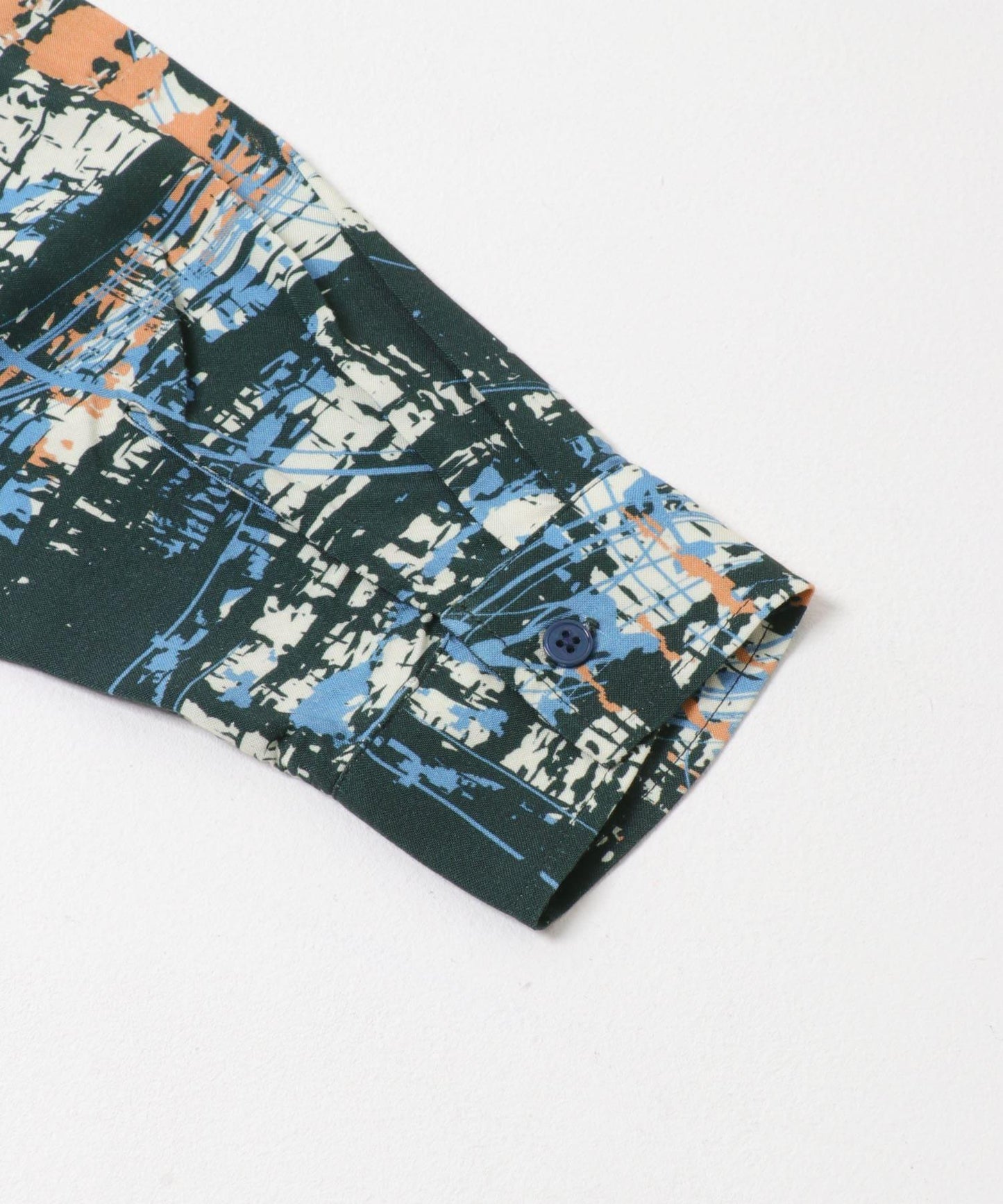 拼色開領長袖襯衫