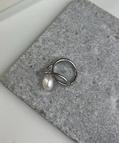 GOLDY水滴珍珠線條戒指