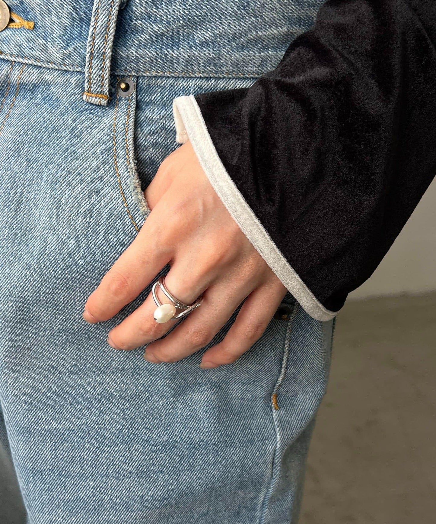 GOLDY水滴珍珠線條戒指