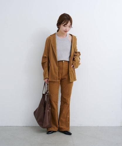 B 不對稱皮革包