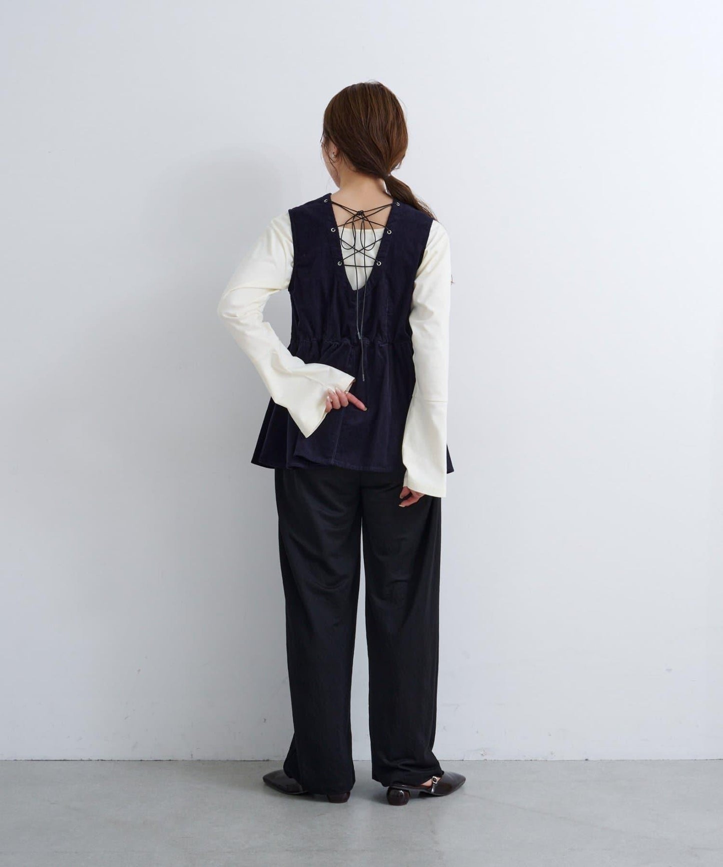 B 喇叭袖兩穿式針織上衣