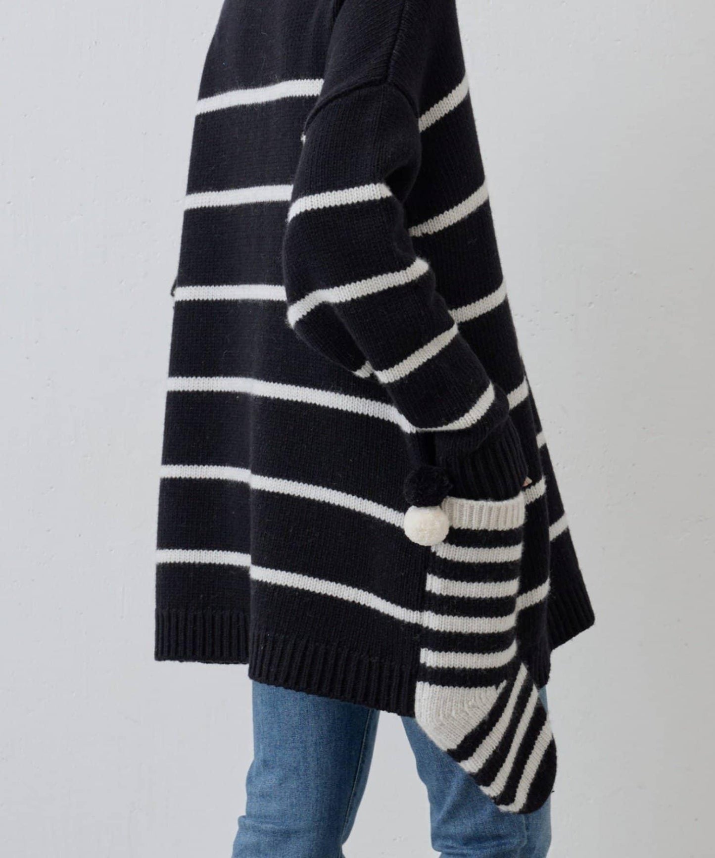 《近日開始》毛球裝飾襪子針織衫