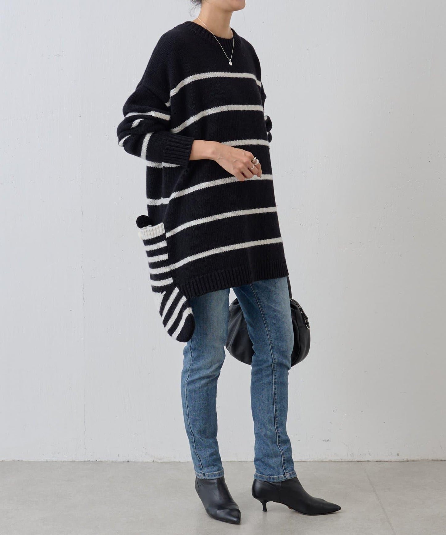 《近日開始》毛球裝飾襪子針織衫