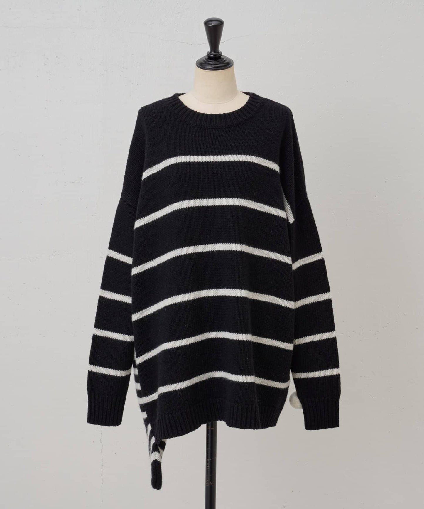 《近日開始》毛球裝飾襪子針織衫