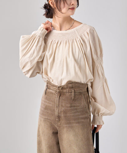 蝴蝶結領繫帶襯衫