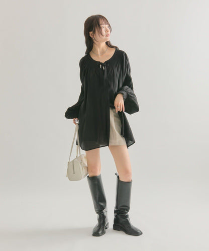 蝴蝶結領繫帶襯衫