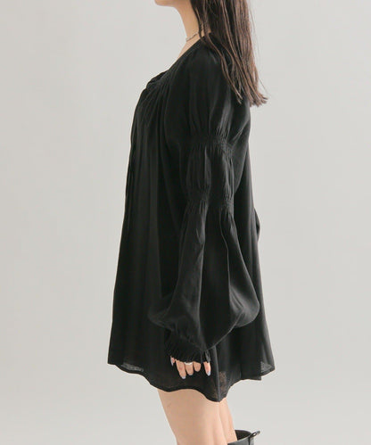 蝴蝶結領繫帶襯衫