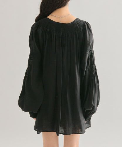 蝴蝶結領繫帶襯衫