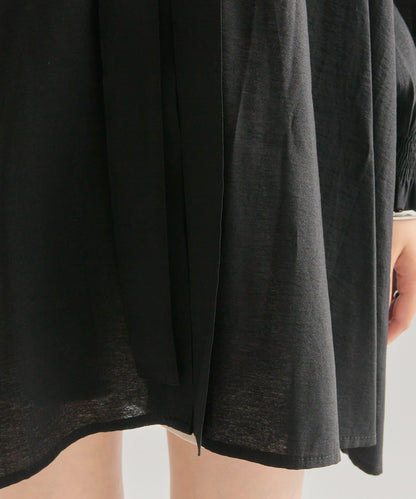 蝴蝶結領繫帶襯衫