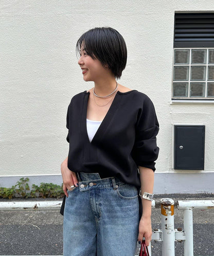 《インフルエンサー@tsuru00コラボ》V領寬鬆套頭衫