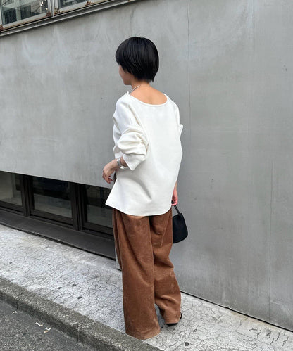 《インフルエンサー@tsuru00コラボ》V領寬鬆套頭衫