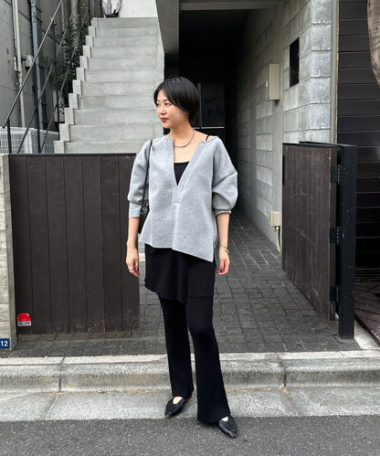 《インフルエンサー@tsuru00コラボ》V領寬鬆套頭衫