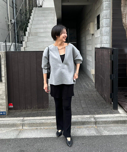 《インフルエンサー@tsuru00コラボ》V領寬鬆套頭衫