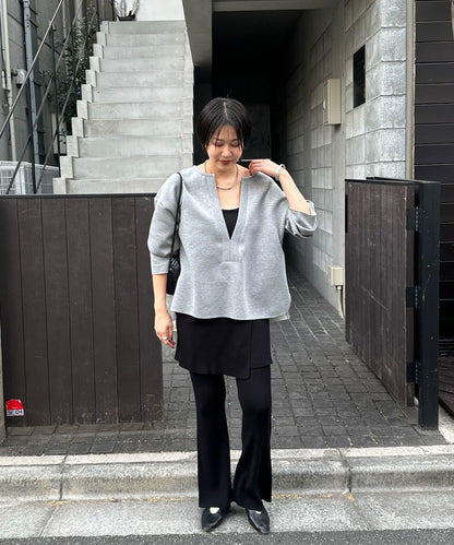 《インフルエンサー@tsuru00コラボ》V領寬鬆套頭衫
