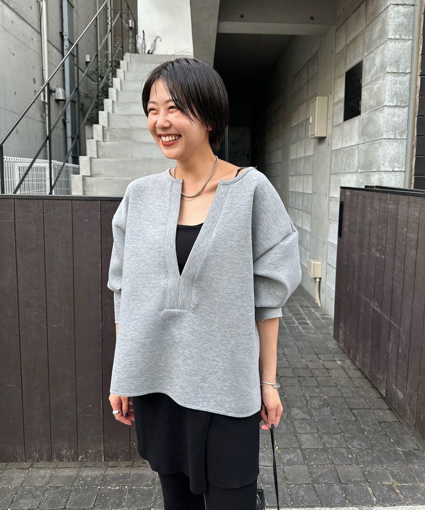 《インフルエンサー@tsuru00コラボ》V領寬鬆套頭衫