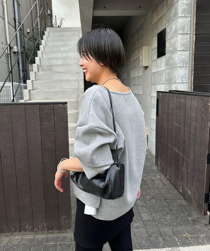 《インフルエンサー@tsuru00コラボ》V領寬鬆套頭衫