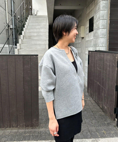 《インフルエンサー@tsuru00コラボ》V領寬鬆套頭衫