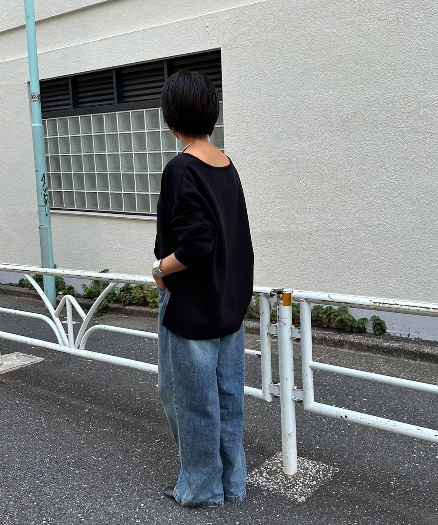 《インフルエンサー@tsuru00コラボ》V領寬鬆套頭衫