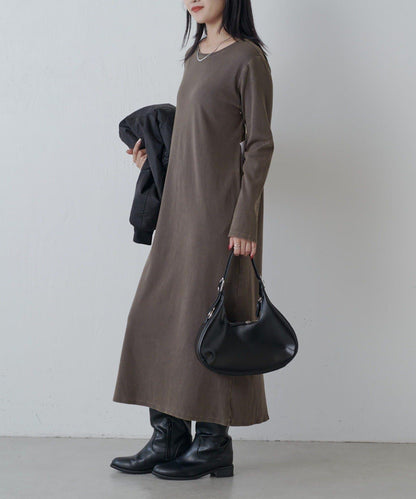 復古工藝後開叉羅紋連衣裙