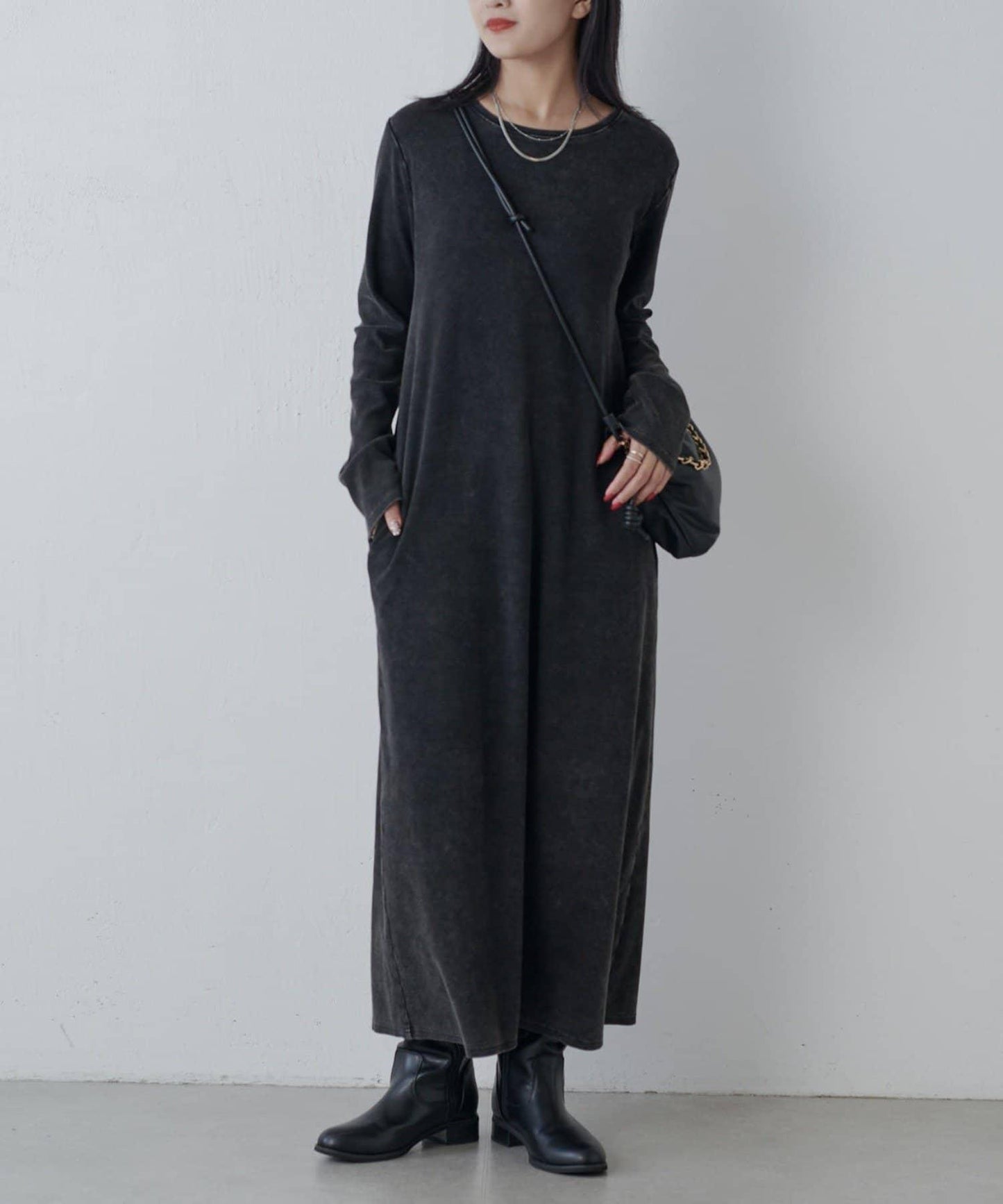 復古工藝後開叉羅紋連衣裙