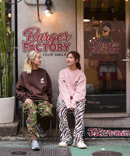 Burger Factory×FREAK'S STORE/ Burger Factory特別款寬鬆版型背部印花圓領衛衣