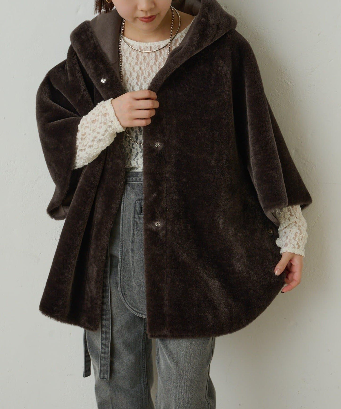 【Omekashi】短款仿毛絨斗篷