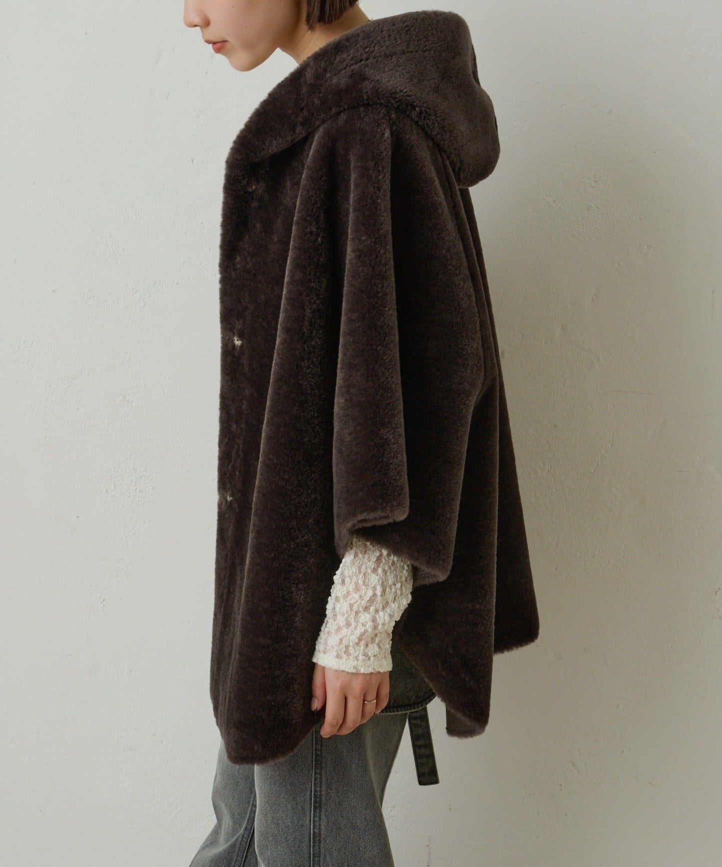 【Omekashi】短款仿毛絨斗篷