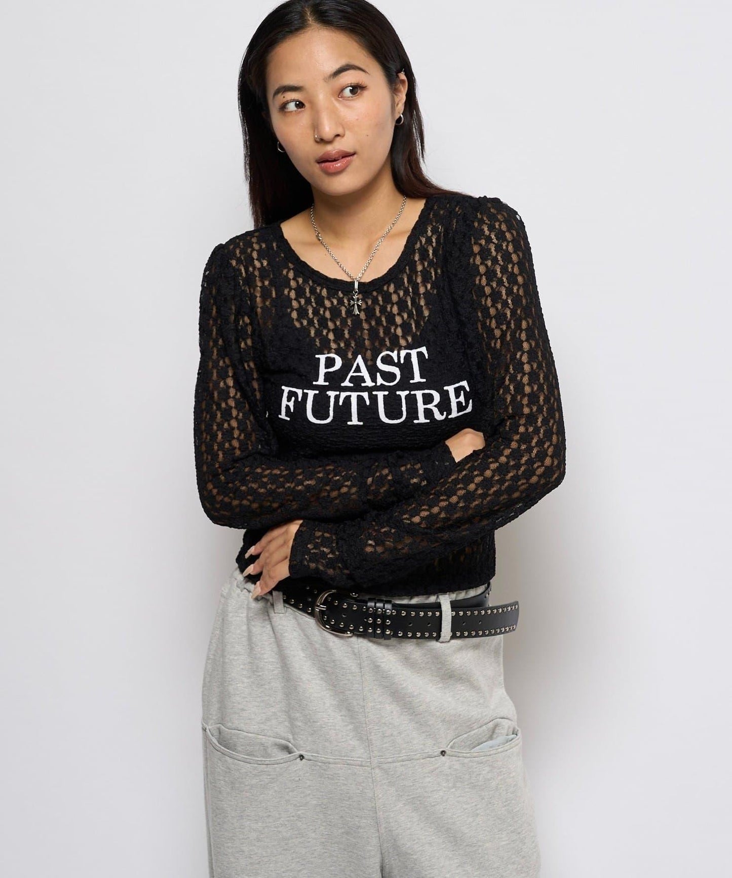 【WHO'S WHO gallery】蕾絲標誌長袖T恤