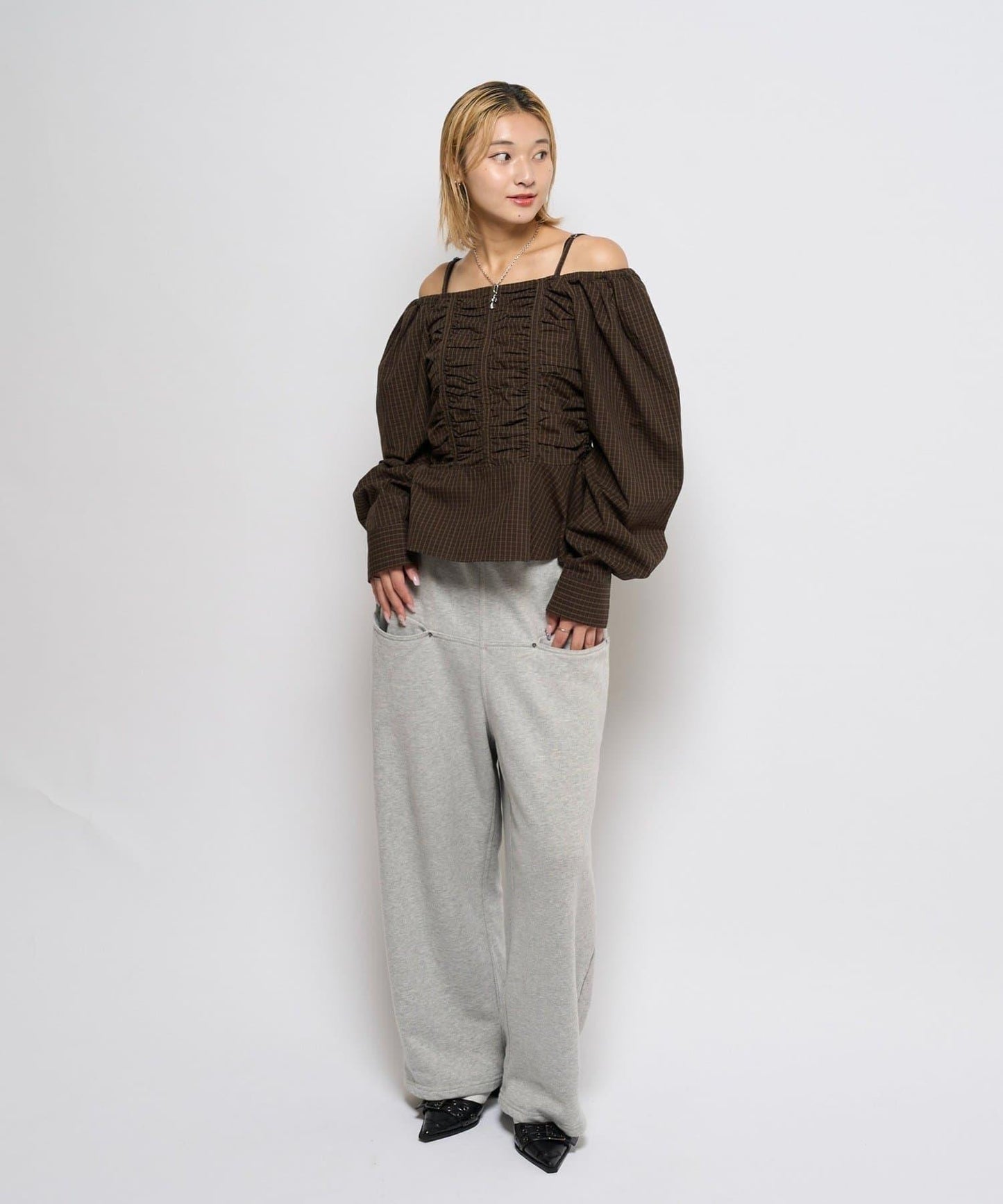 2WAY一字肩泡泡袖襯衫