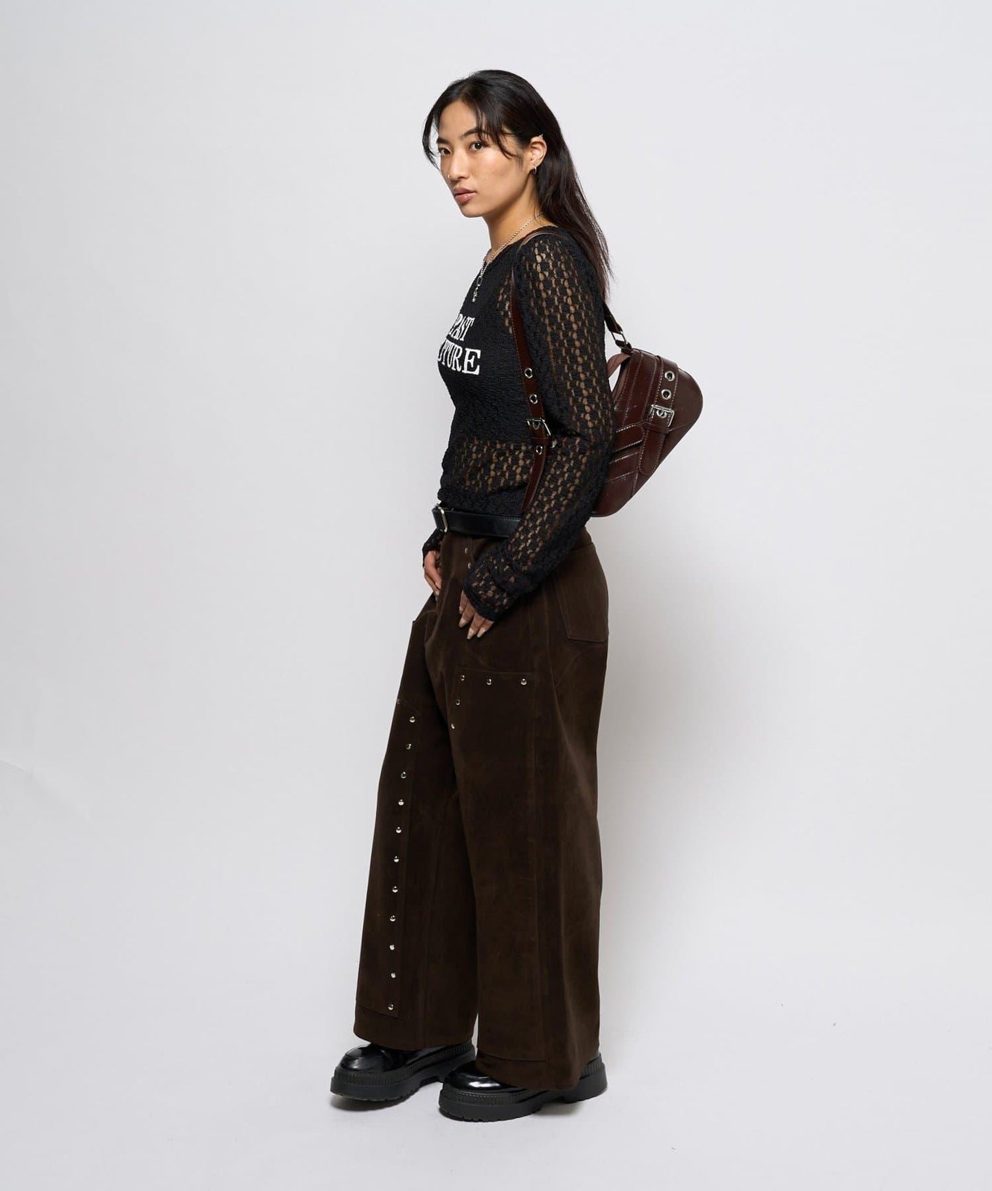 【WHO'S WHO gallery】蕾絲標誌長袖T恤