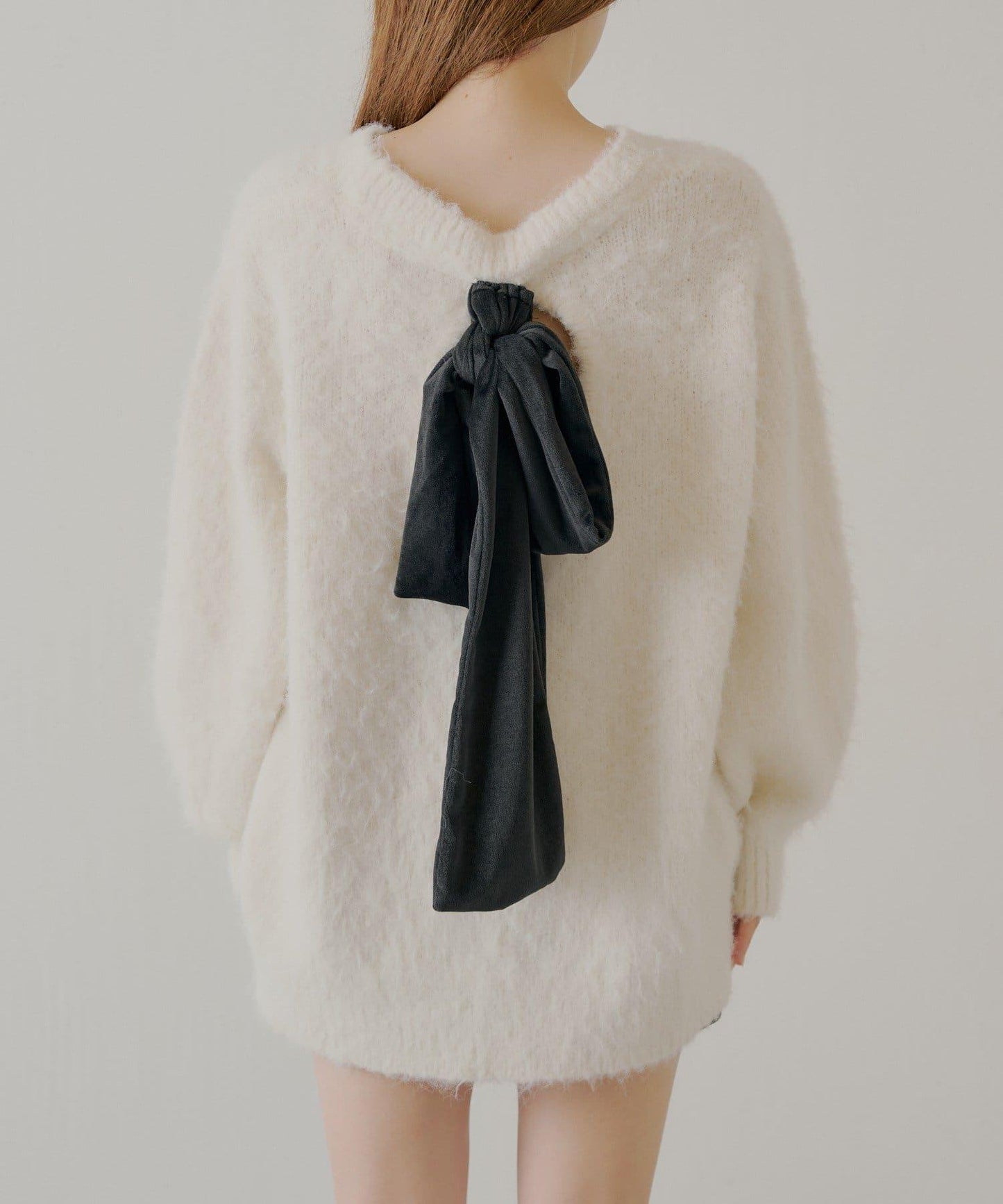 2WAY背部開口天鵝絨蝴蝶結寬鬆針織衫