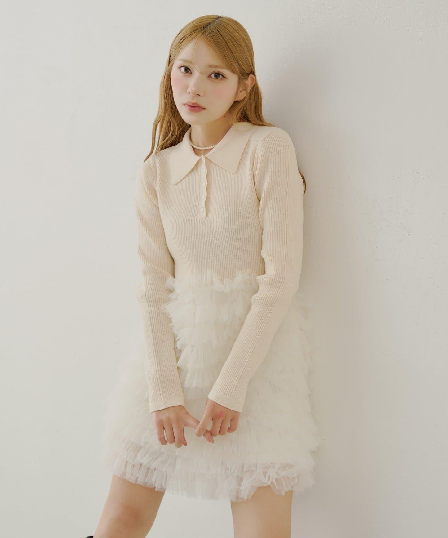 【SALON by Chico】荷葉邊層疊翻領迷你連衣裙