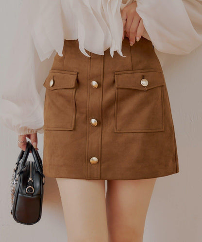 【Chico】前扣麂皮絨A字裙