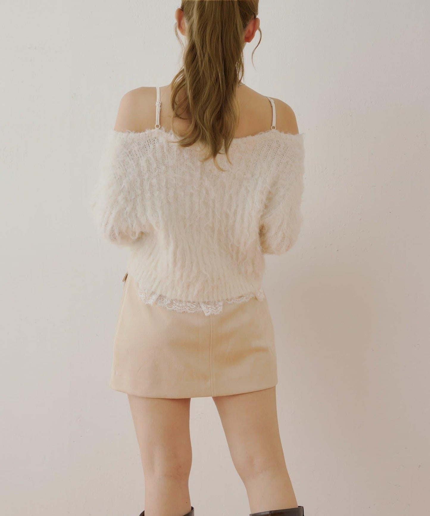 【Chico】前扣麂皮絨A字裙