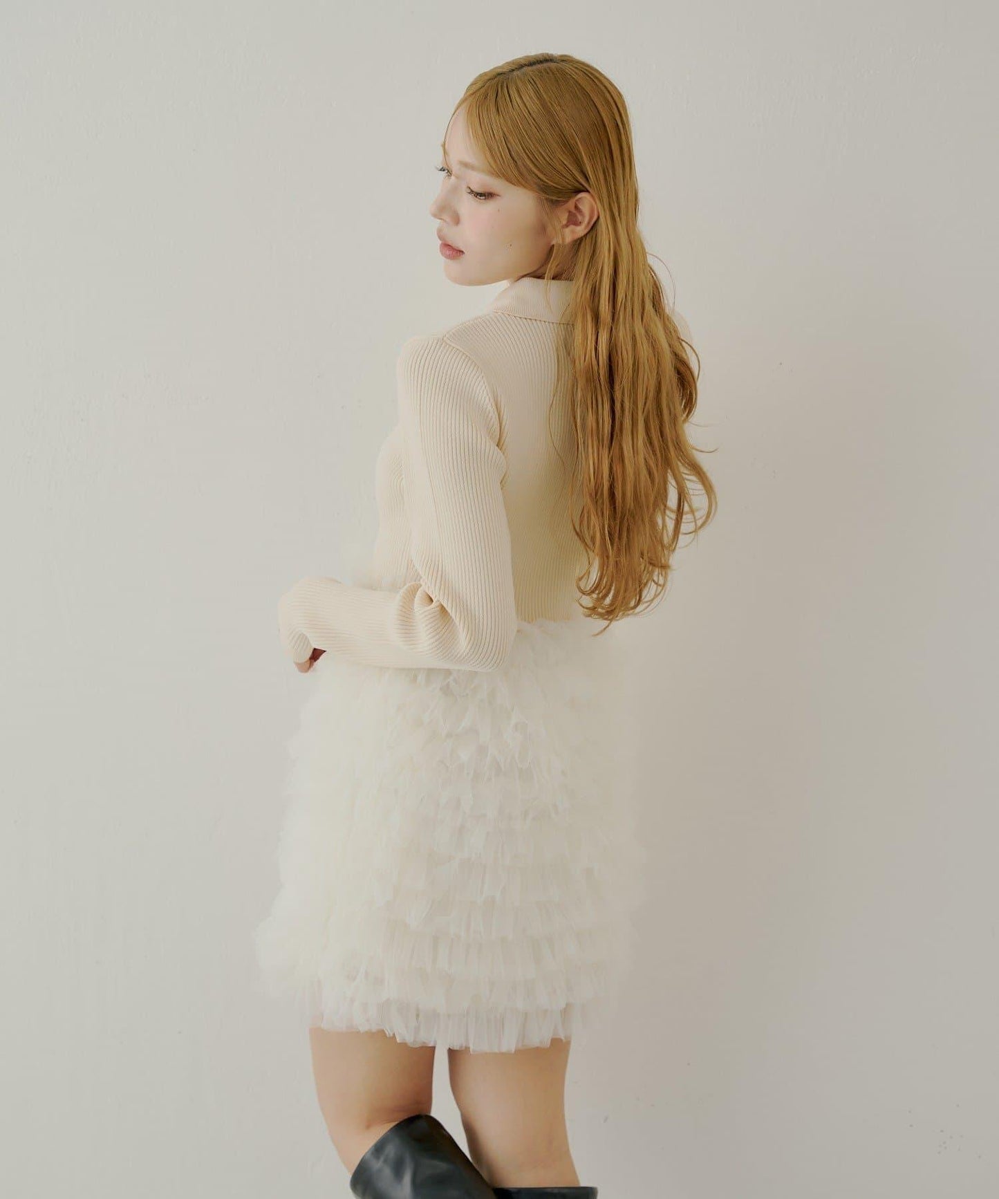 【SALON by Chico】荷葉邊層疊翻領迷你連衣裙