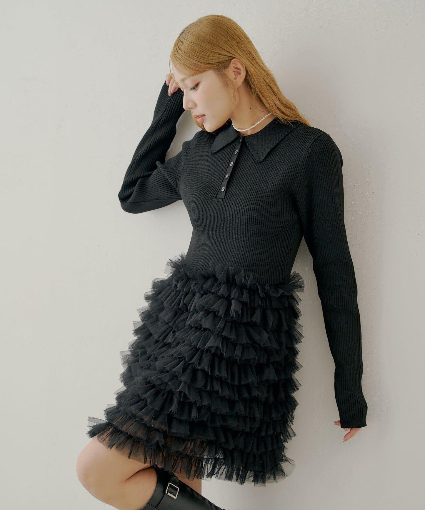 【SALON by Chico】荷葉邊層疊翻領迷你連衣裙