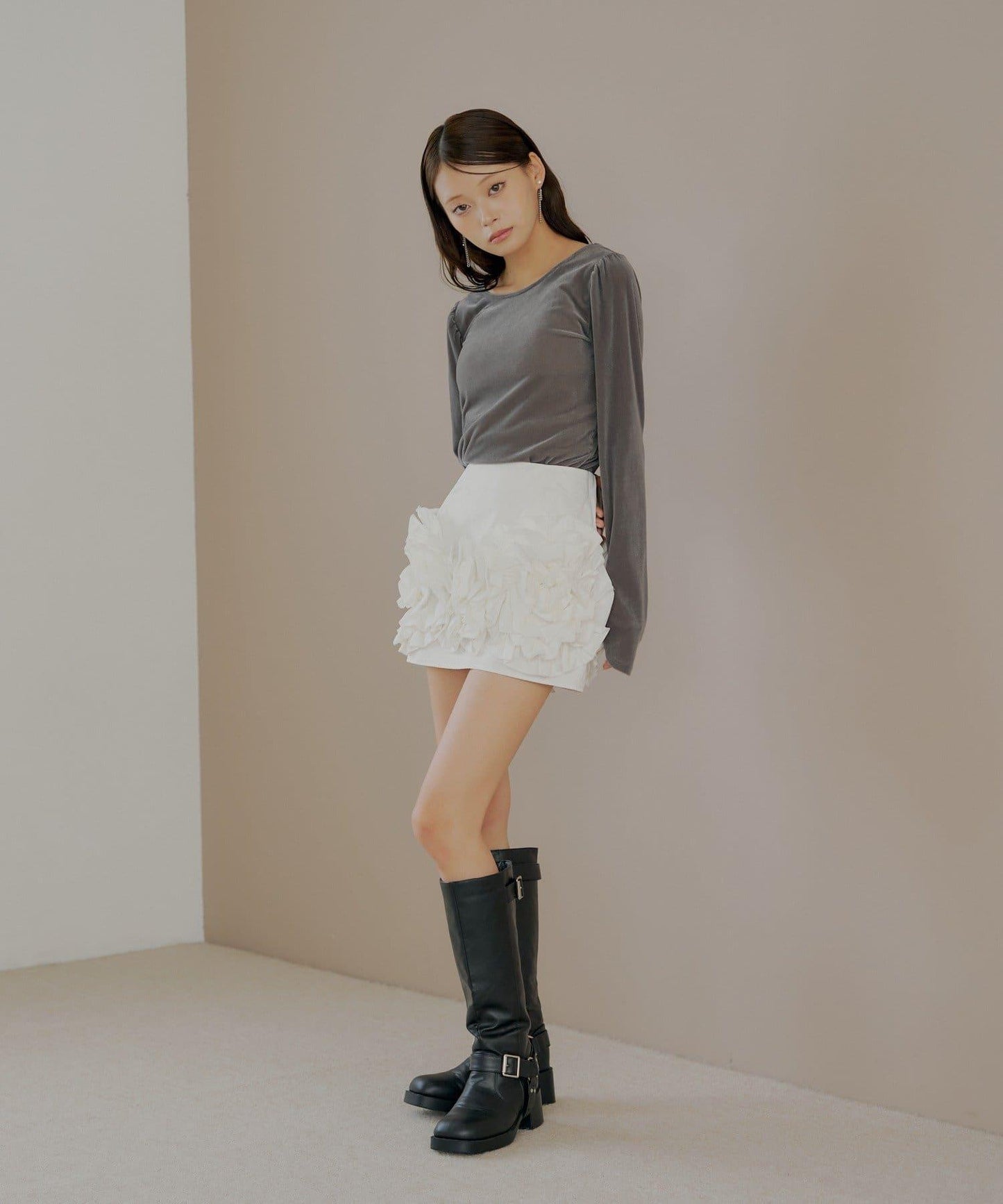 【Chico】荷葉邊設計蓬鬆迷你裙