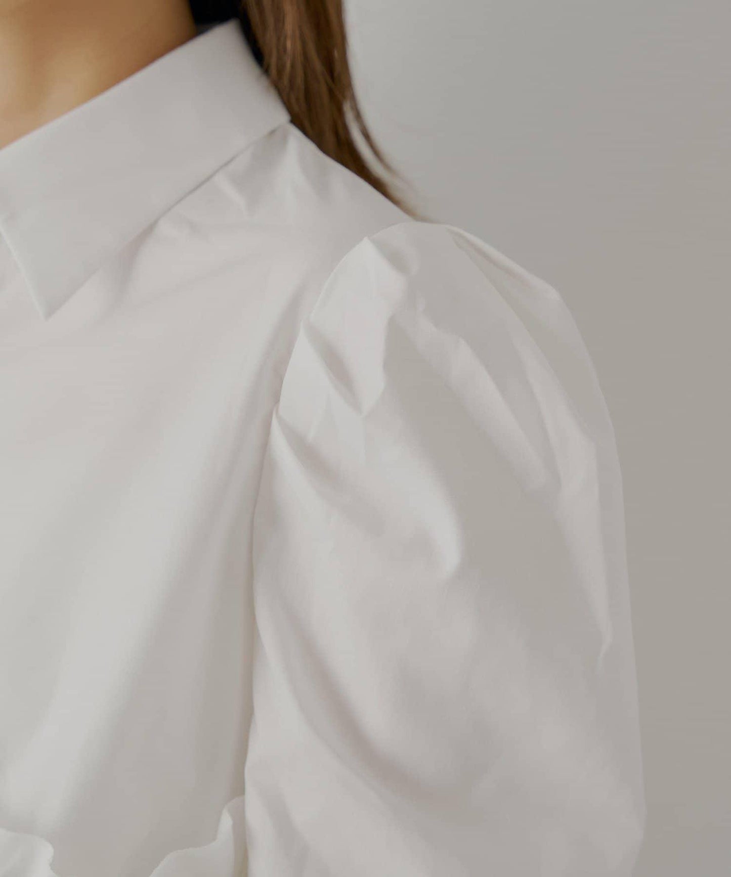 【SALON by Chico】下襬荷葉邊設計襯衫